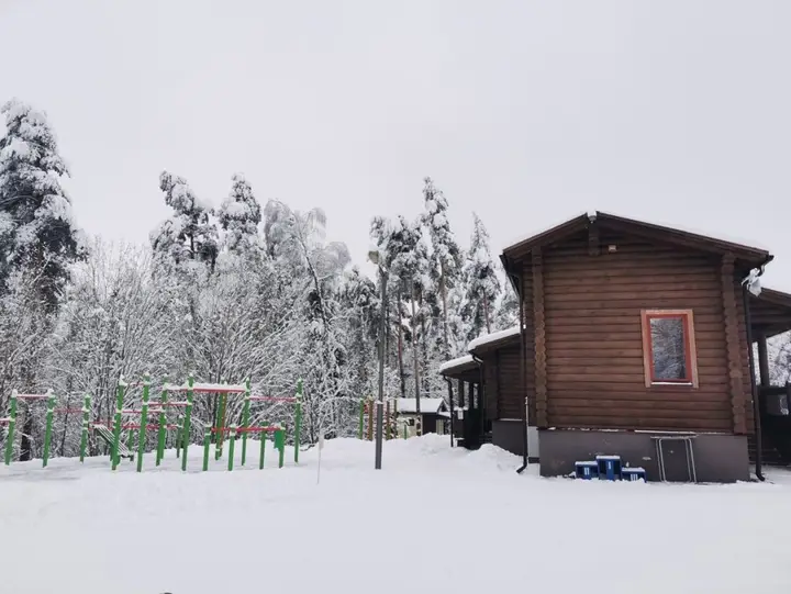 Логойск: Zayachya Polyana Recreation center