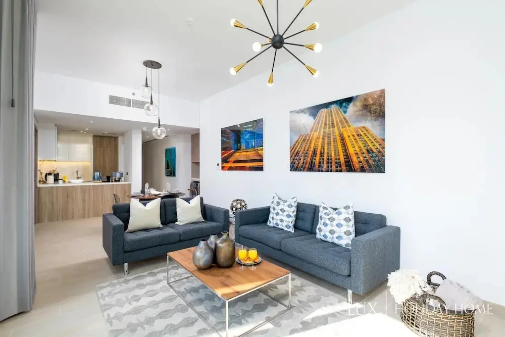 Дубай: LUX Holiday Home - LIV Residence 1