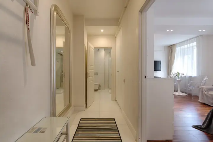 Минск: Апартаменты 1-комнатные HomeApart пр-т Независимости, 18
