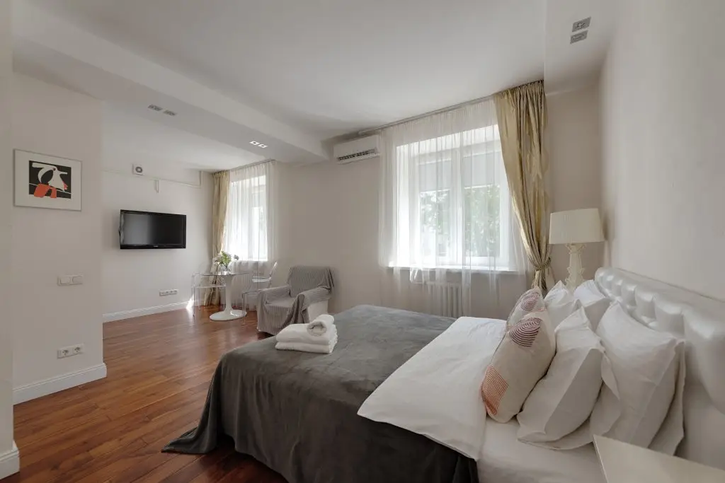 Апартаменты 1-комнатные HomeApart пр-т Независимости, 18 — фото 1