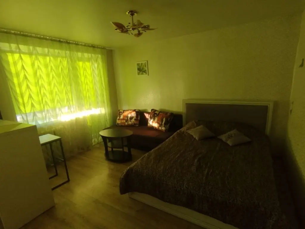 Борисов: Апартаменты Apart Chernyahovskogo