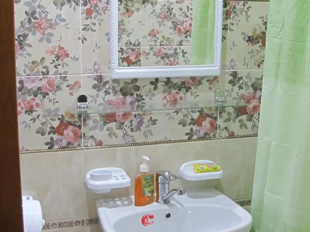 Кисловодск: Apartments on ul Kirova 13