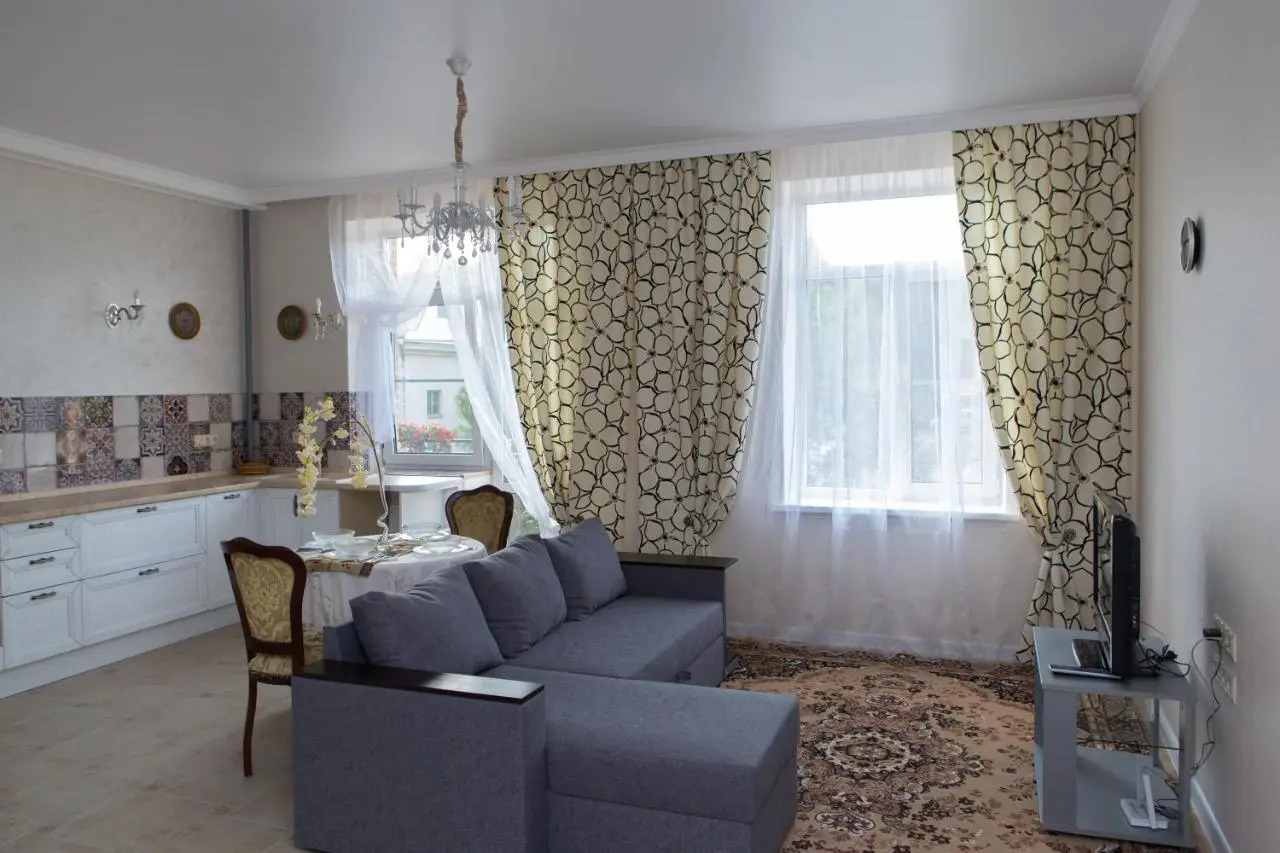Ессентуки: Apartment on Internationalnaya 10