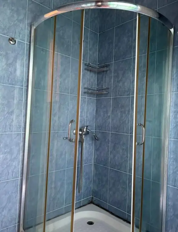 Чакви: Guest House Zebo
