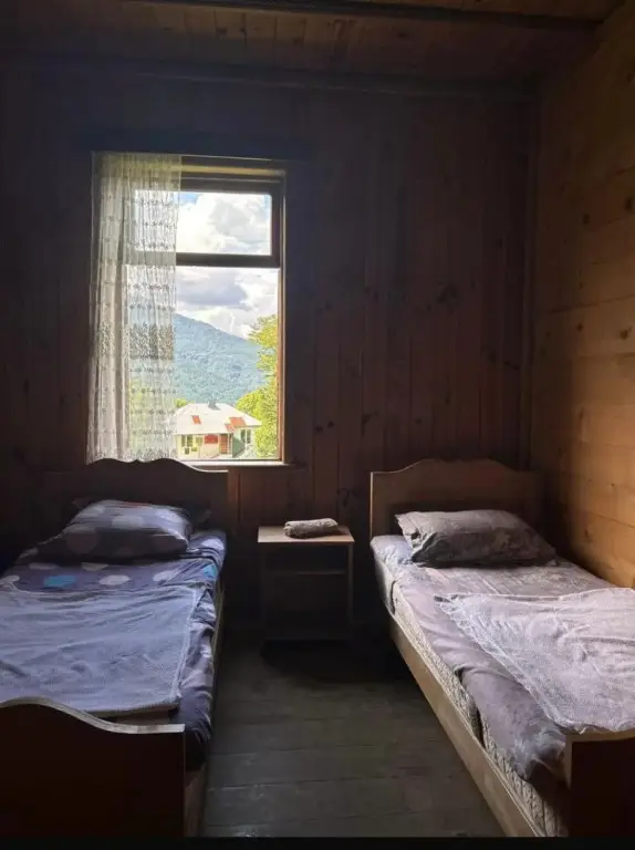 Чакви: Guest House Zebo