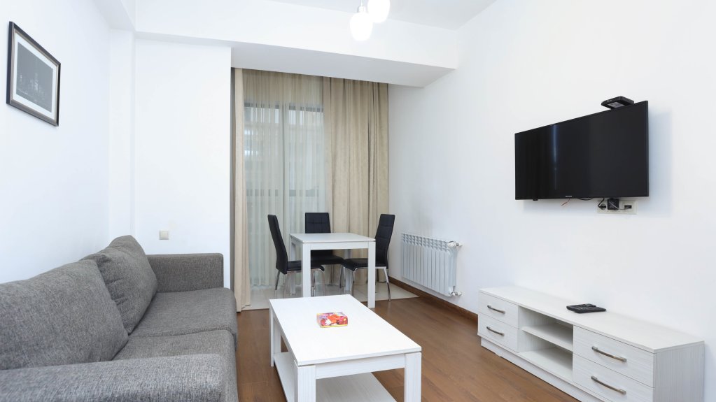 Апартаменты Stay Inn on Buzand Str. 17-139 — фото 1
