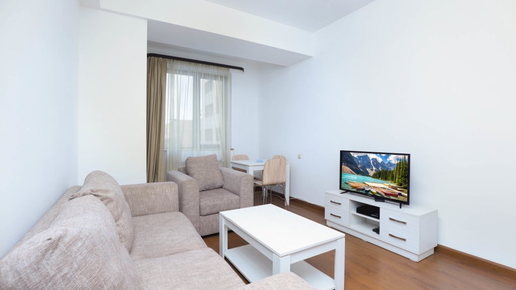 Апартаменты Stay Inn on Buzand Str. 17-170 — фото 1