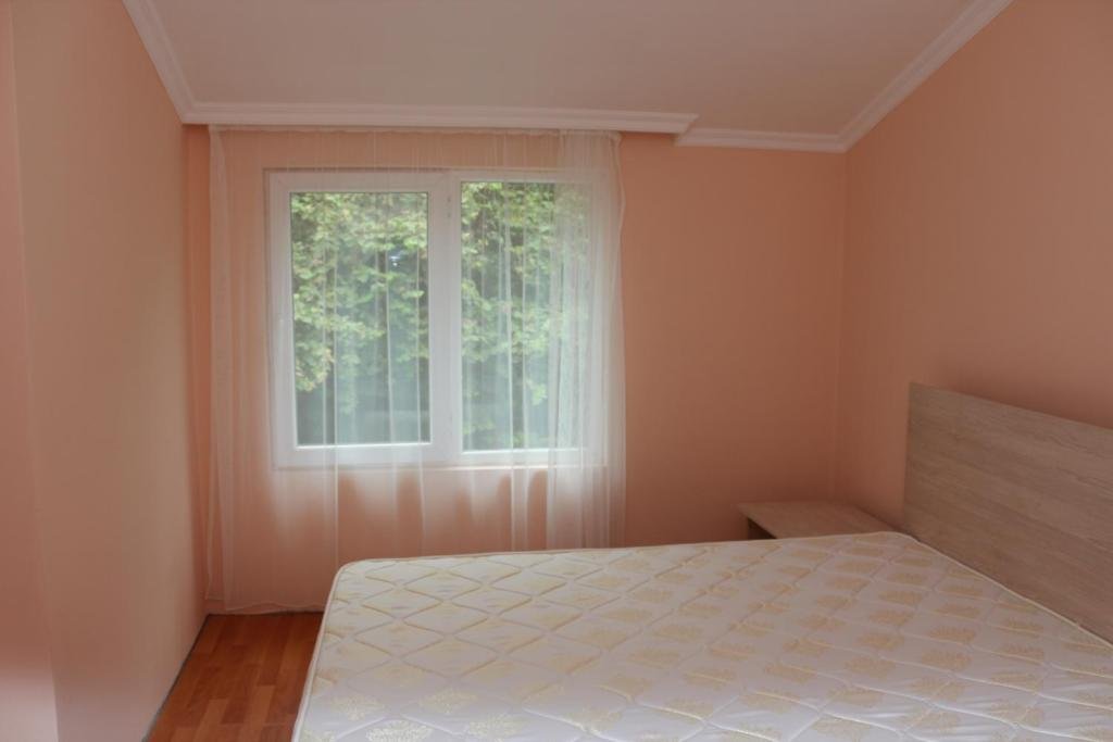 Гонио: Konstantin House