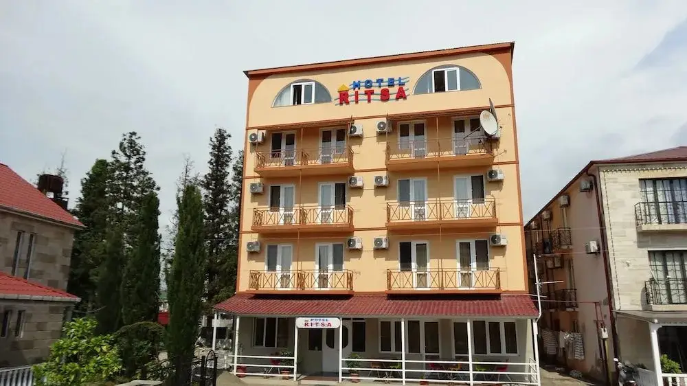 Отель «Рица» — фото 1