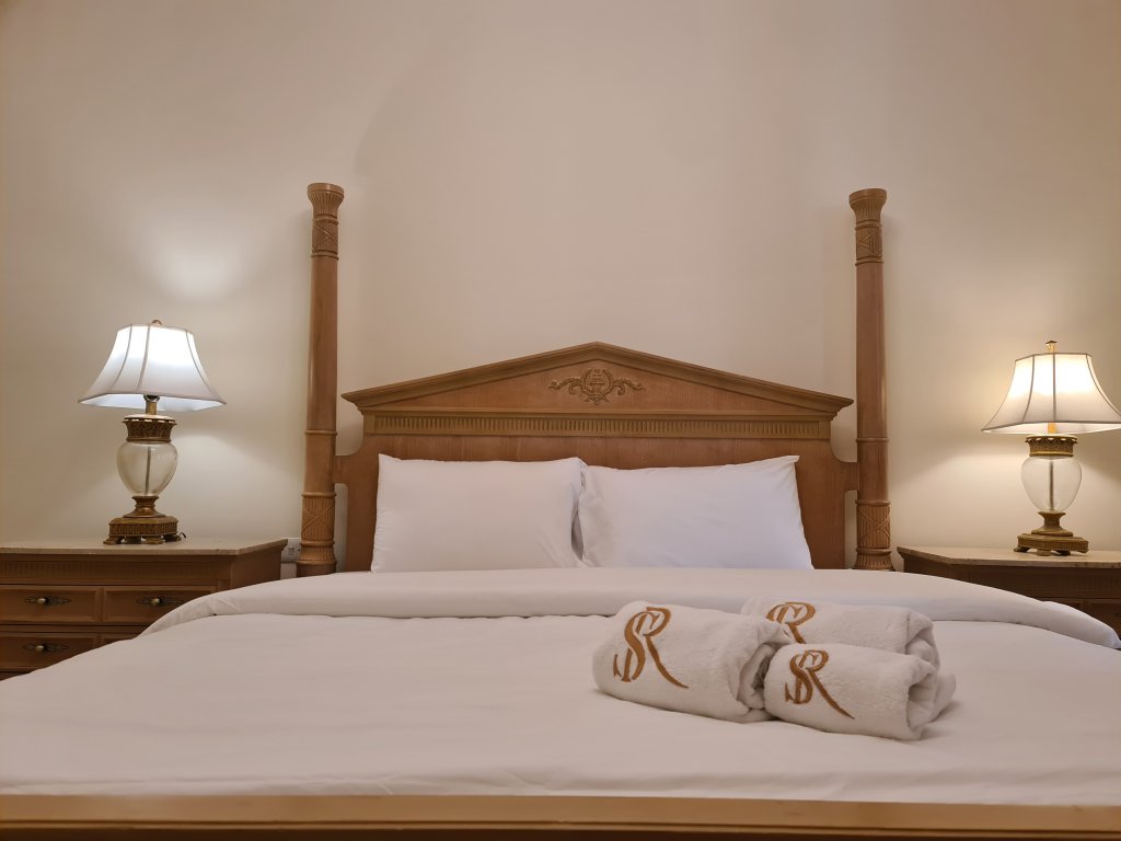 Дубай: Amazing stay at Dubai Downtown - Souk Al Bahar