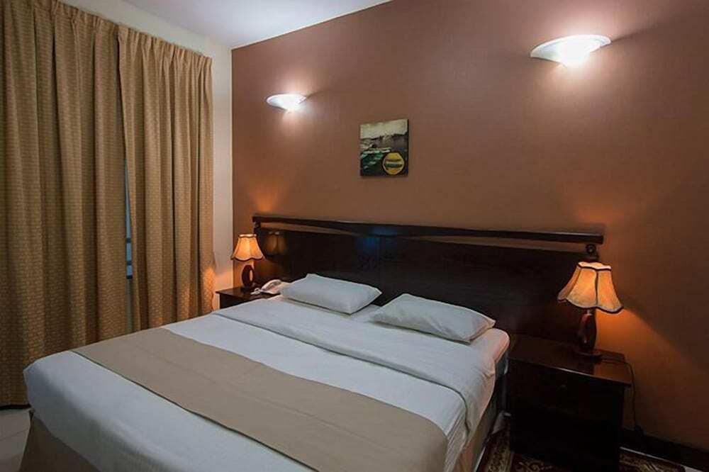 Дубай: Premiere Hotel Apartments