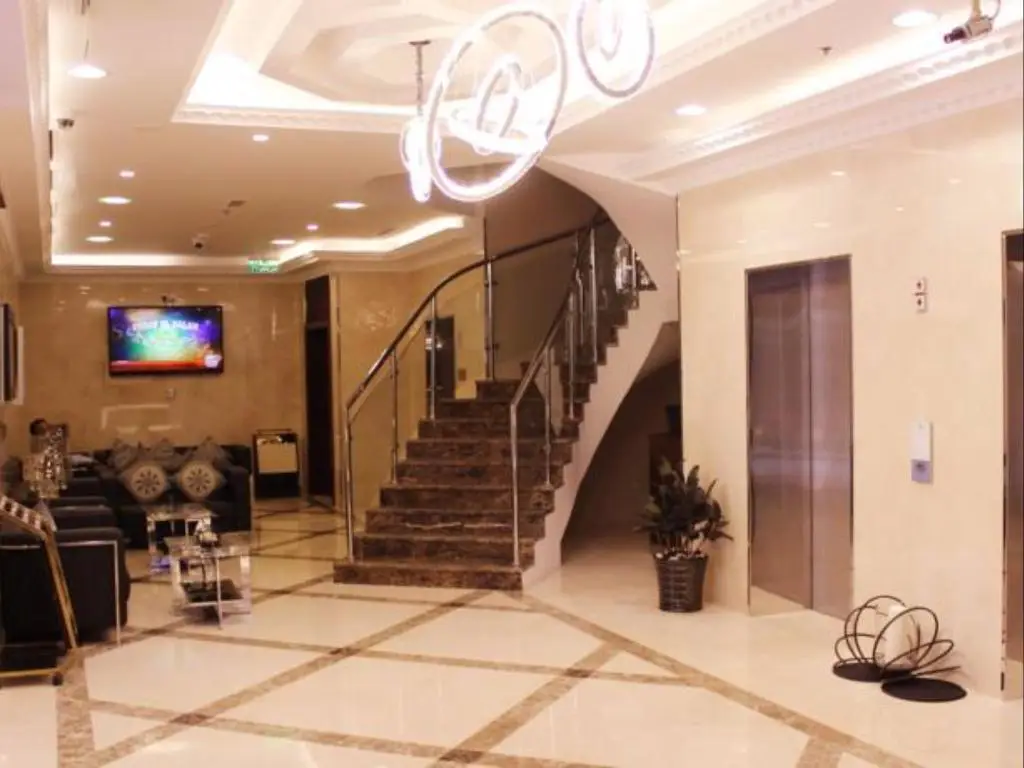 Дубай: Montreal Naif Hotel