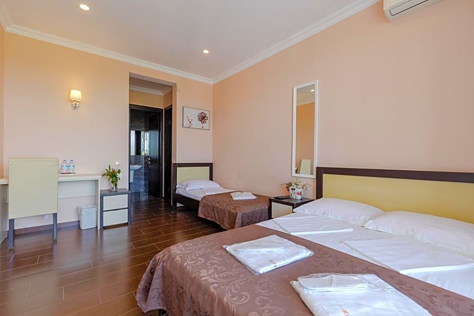 Уреки: GNS Hotel
