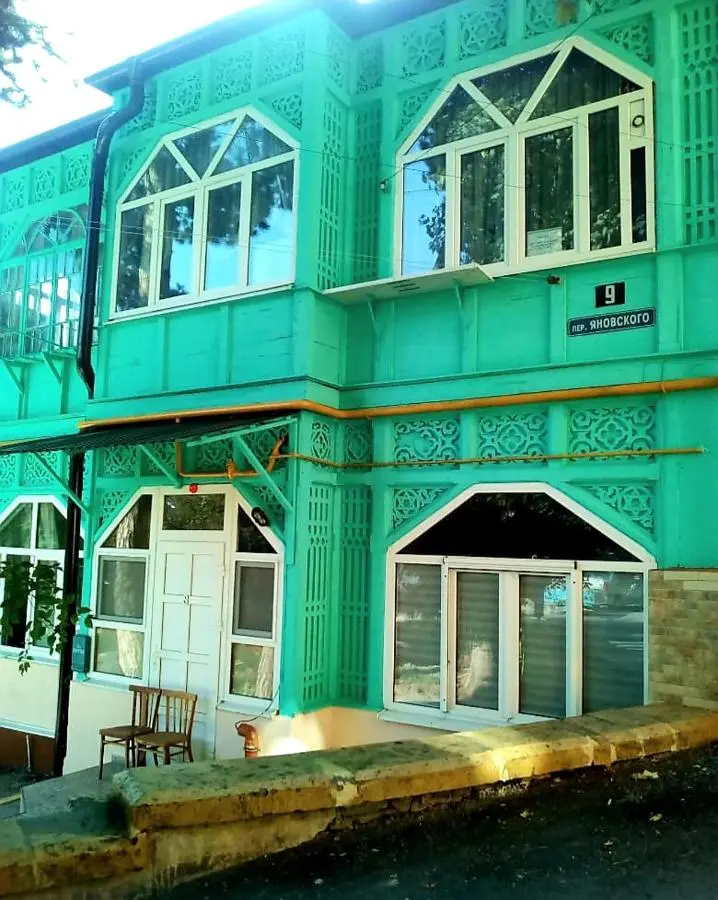 Кисловодск: Apartment on Pereulok Yanovskogo 9