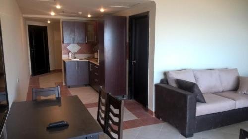 Айн-Сохна: Two-Bedroom Apartment at Porto Sokhna - Unit 10506
