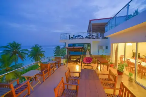 Гостевой дом Hathaa Beach Maldives — фото 1