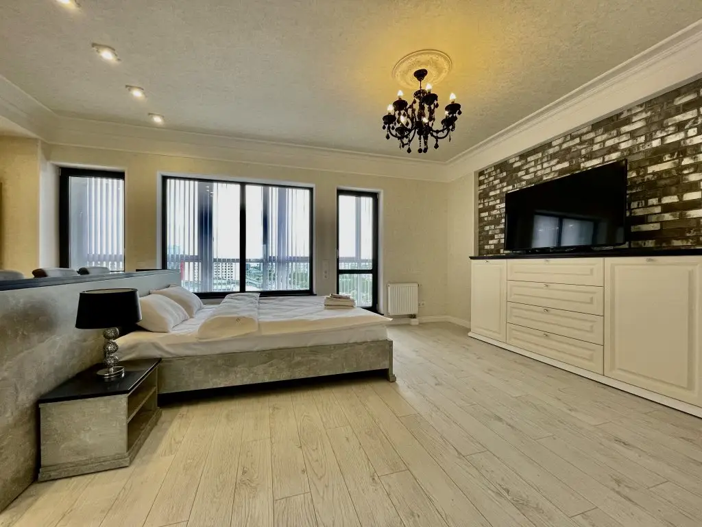 Минск: Апартаменты 1-комнатные HomeApart П. Мстиславца, 15