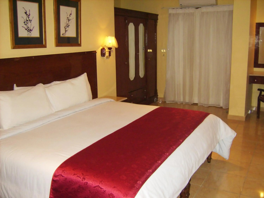 Alexandria Mediterranean Suites — фото 1
