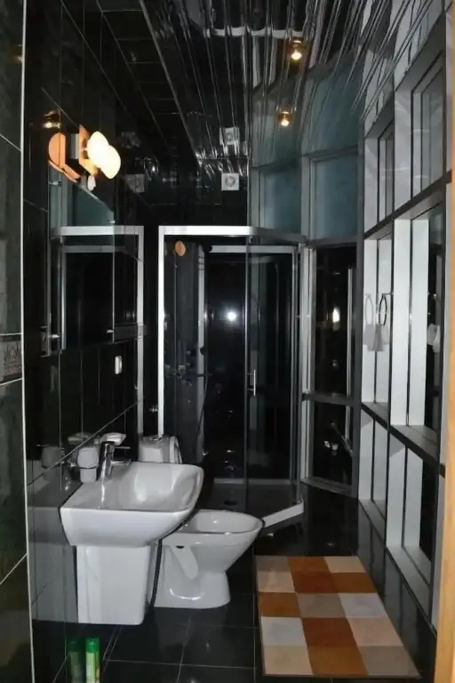 Тбилиси: Hotel Iceberg
