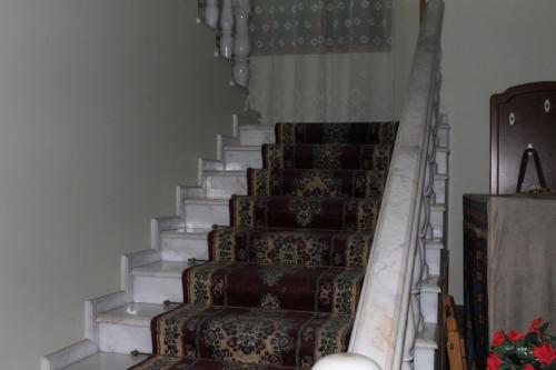 Гонио: Pirveli Guest House