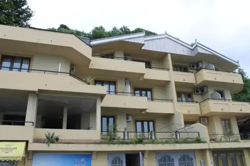 Гонио: Pirveli Guest House