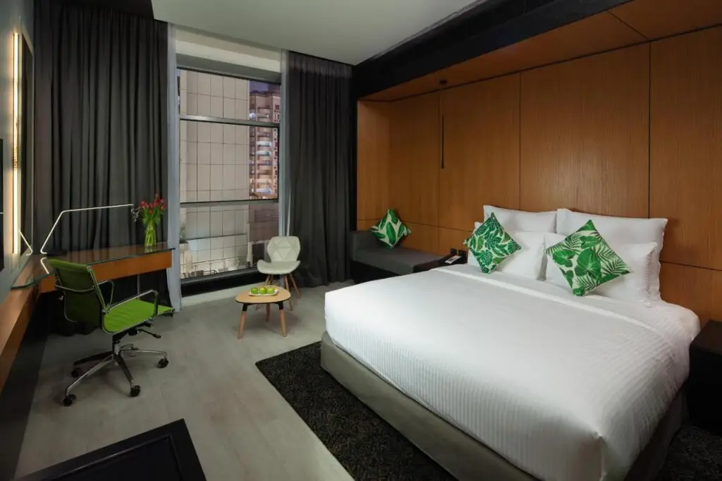 Дубай: Al Khoory Sky Garden Hotel