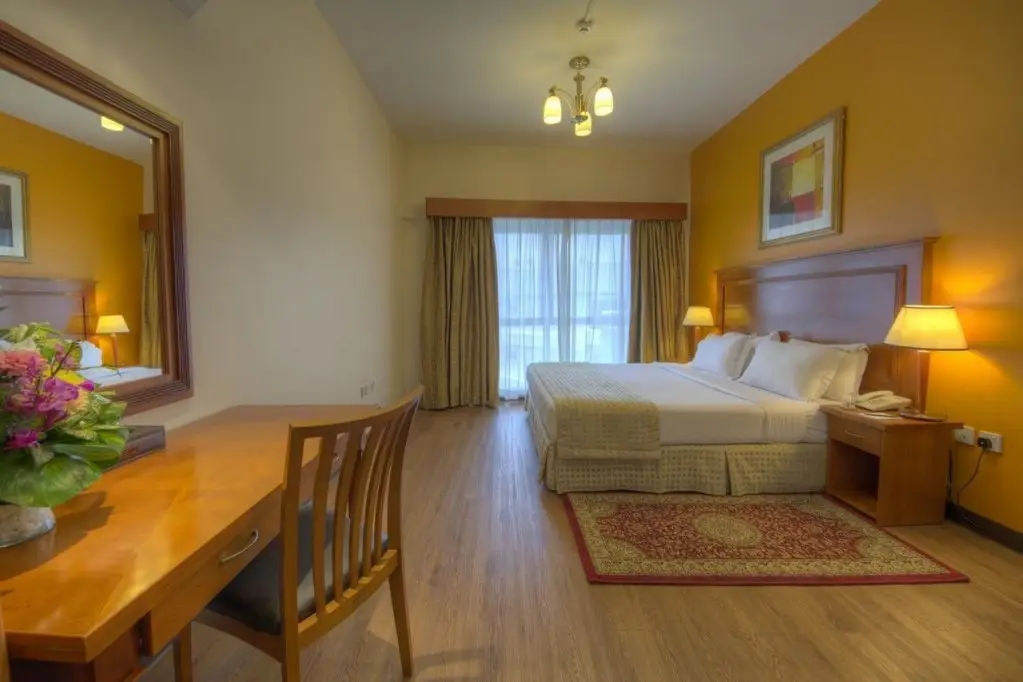 Дубай: Fortune Grand Hotel Apartment