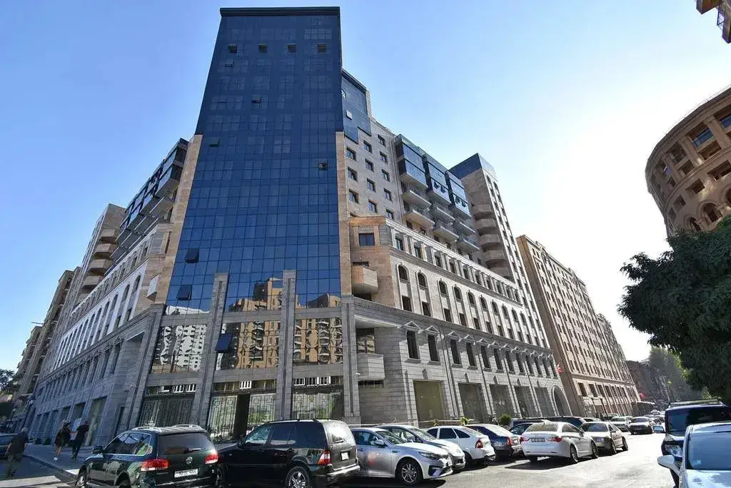 FlatsInYerevan - Apartment At Aram — фото 1