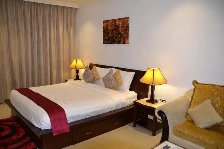 Дубай: Oriental Palace Hotel Apartments