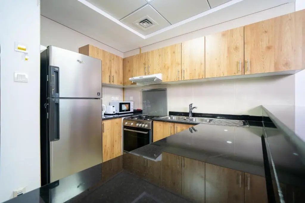 Дубай: Luton Vacation Homes - Dubai Marina, Continental Tower