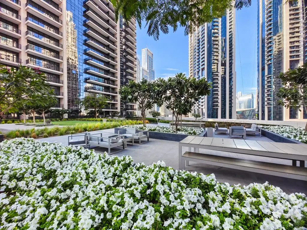 Дубай: Апартаменты Classy 2BR in Boulevard Crescent | Downtown Dubai