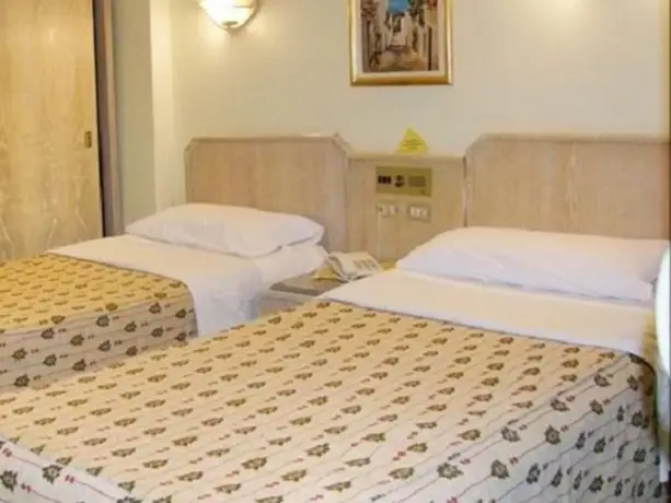 Луксор: emilio hotel
