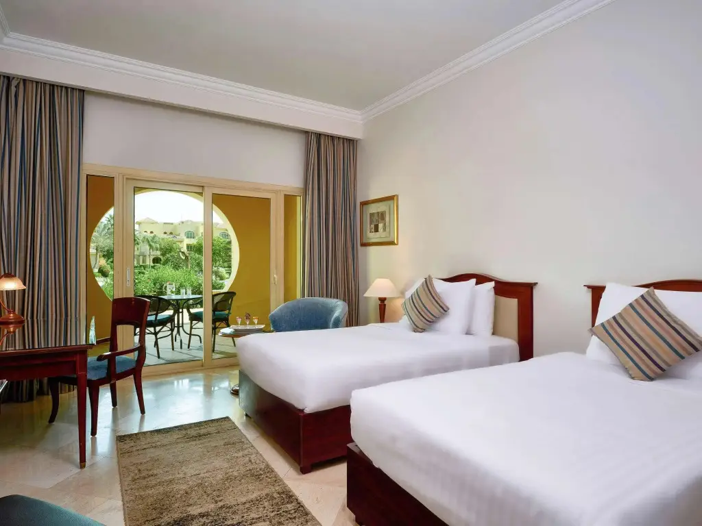 Город 6-го октября: Mövenpick Hotel Cairo - Media City