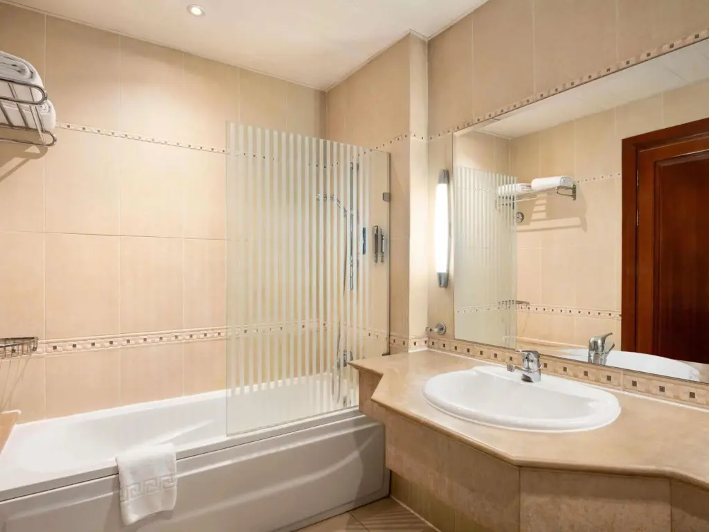 Город 6-го октября: Mövenpick Hotel Cairo - Media City