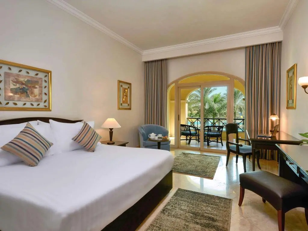 Город 6-го октября: Mövenpick Hotel Cairo - Media City