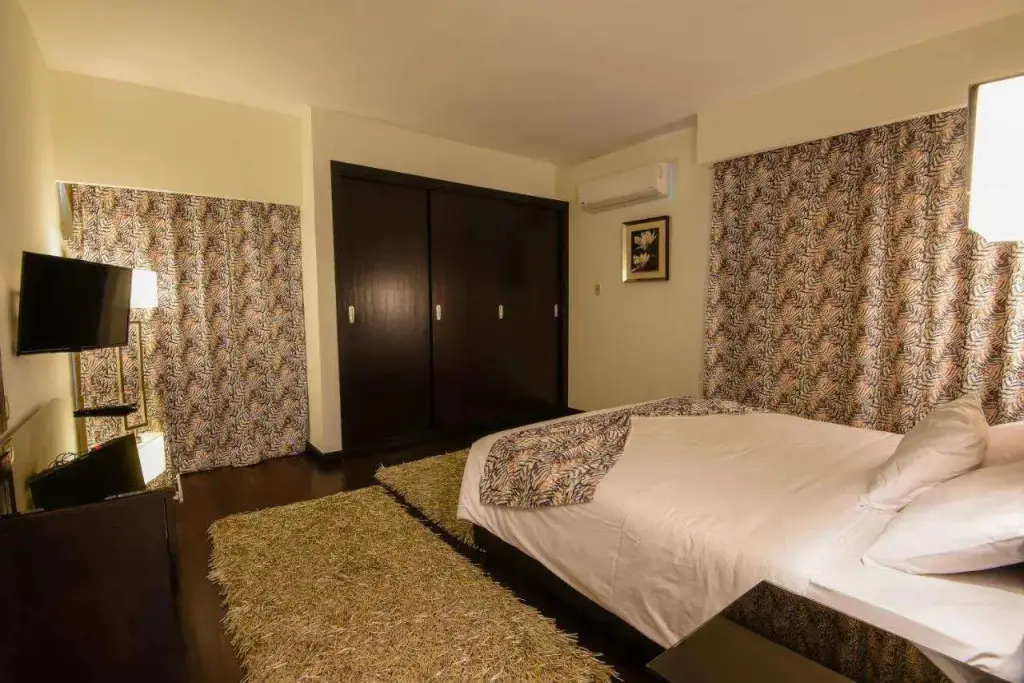Каир: Royal Maadi Hotel