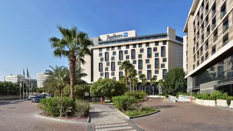 Radisson Blu Hotel, Abu Dhabi Yas Island — фото 1
