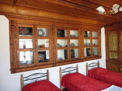 Ташкент: Mirzo Bed and Breakfast