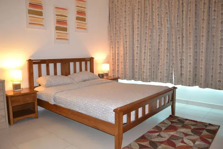 Дубай: Fully Furnished 1BR with Balcony & Marina View - MRVW