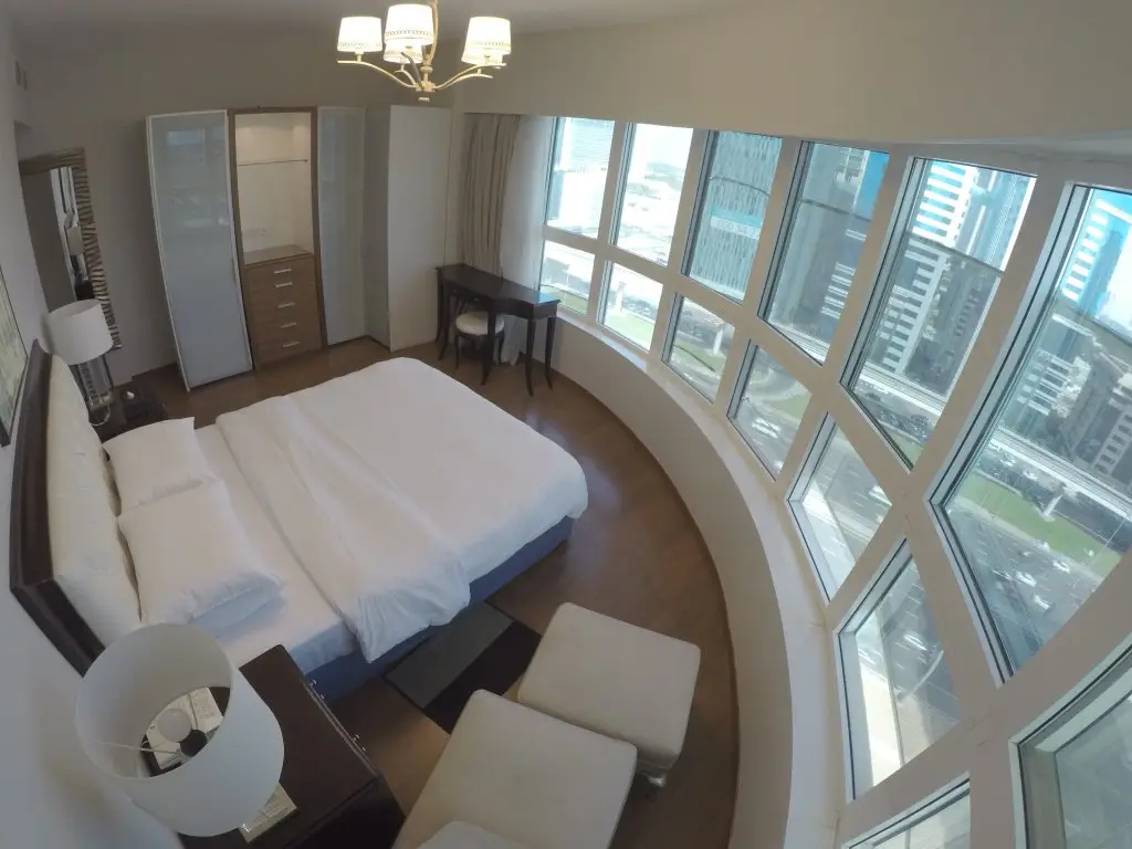 Дубай: Number One Tower Suites Dubai