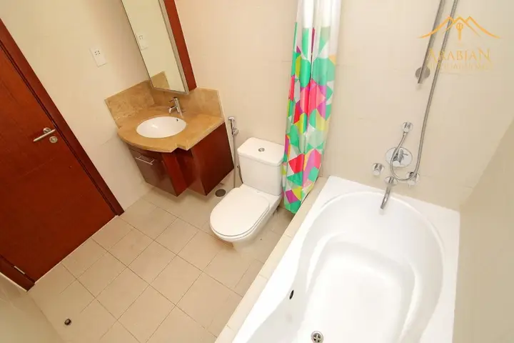 Дубай: Classy 2BHK near to Burj Khalifa - Stand Point -413