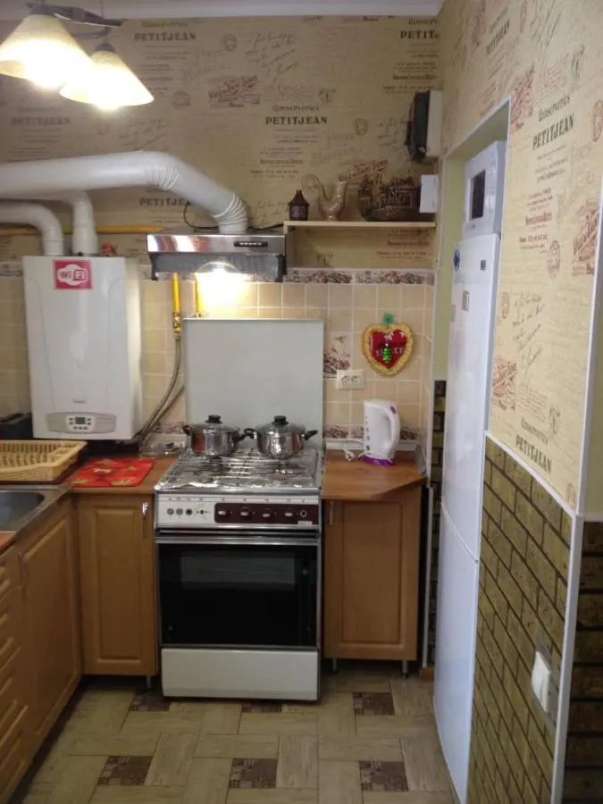 Кисловодск: Apartment on Krasnoarmeyskaya 9