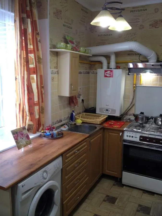 Кисловодск: Apartment on Krasnoarmeyskaya 9