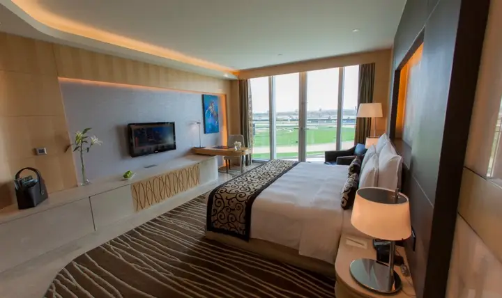 Дубай: Отель The Meydan Hotel Dubai