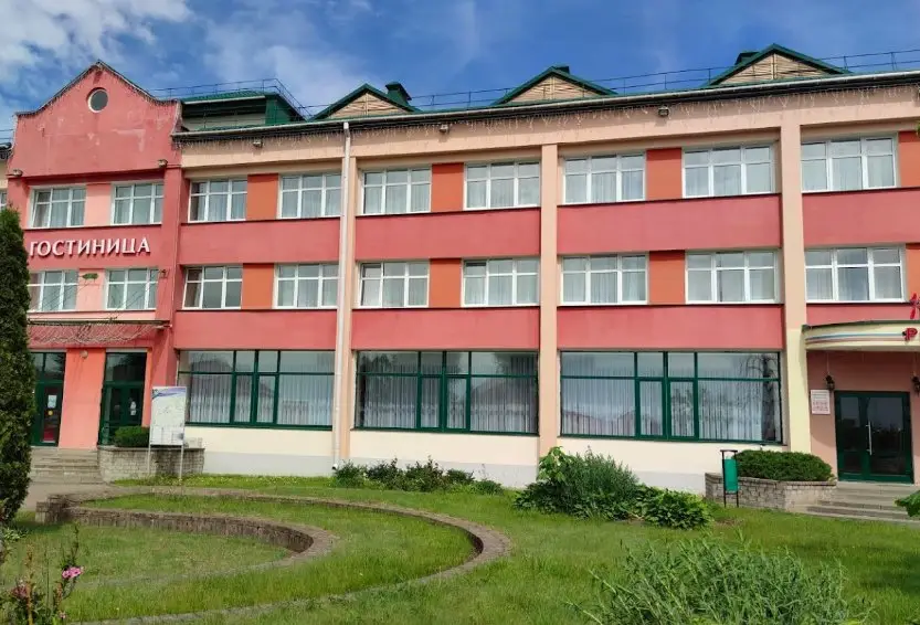 Островец: Гостиница Радуга