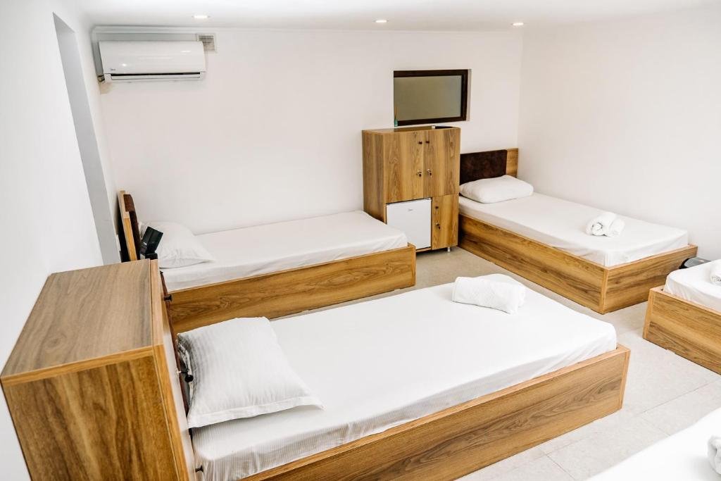 Батуми: Hostel Re