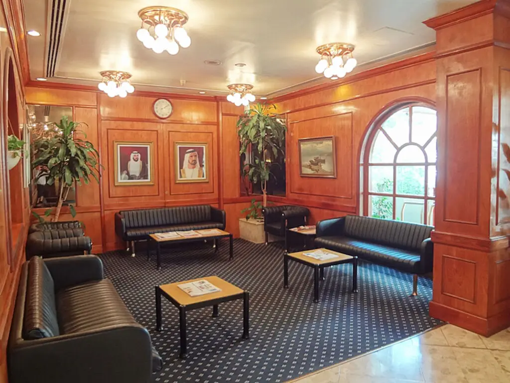 Дубай: Ambassador Hotel