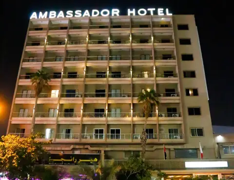 Ambassador Hotel — фото 1