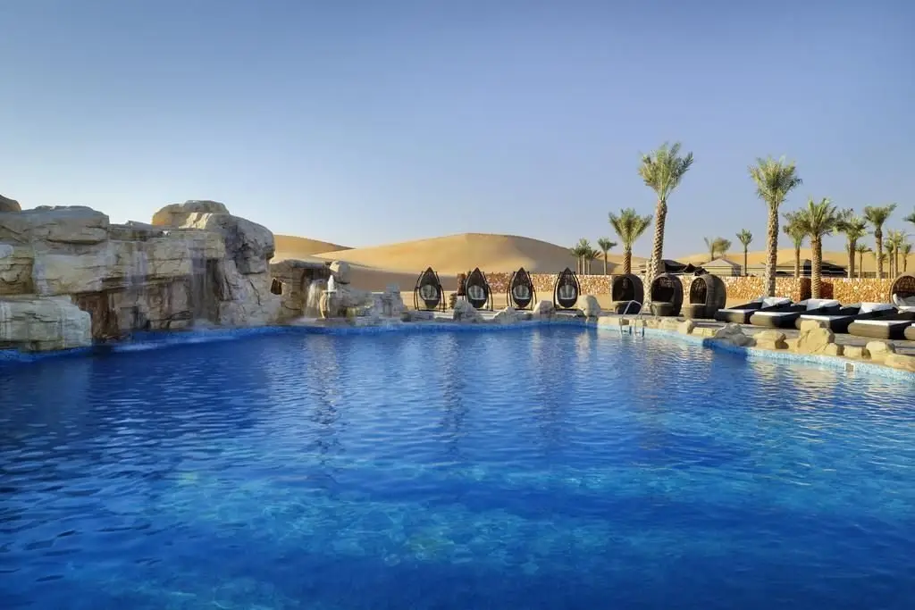 Аль-Хатим: Arabian Nights Village