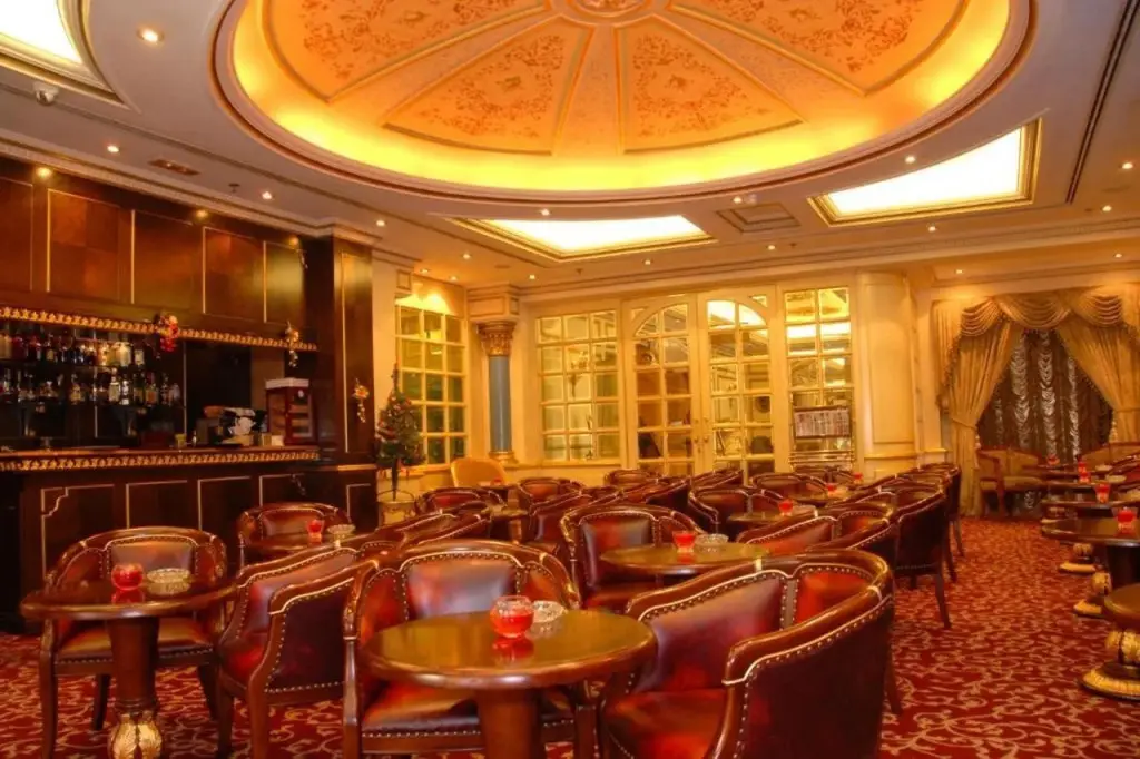 Дубай: Moscow Hotel